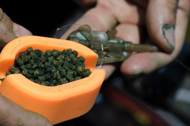 Guru X-Press Method Mould - Vale Royal Angling Centre